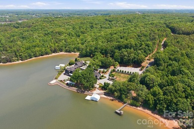 Welcome to a landmark Lake Wylie waterfront estate offering an - photo 7