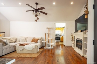 Welcome to 24 Blue Point Road! a beautifully updated ranch - photo 10