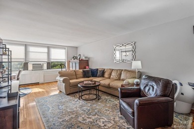 Spring into comfort with this beautifully renovated, *H-line* - photo 14