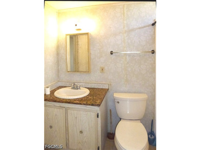 It's a partially furnished, cozy 2 Br house with all appliances - photo 17
