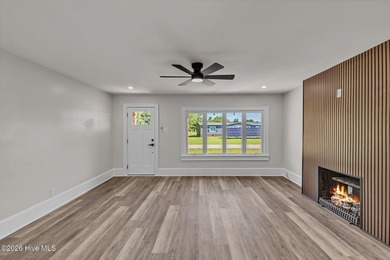 Discover the perfect blend of modern updates and small-town - photo 22