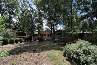 This Greers Ferry Lake area home retreat, is just 3.3 miles to - photo 30