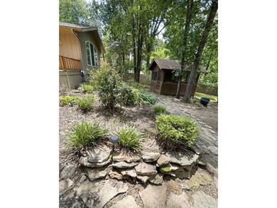 This Greers Ferry Lake area home retreat, is just 3.3 miles to - photo 31