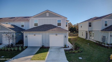 Lake Townhome/Townhouse For Sale in Jacksonville, Florida