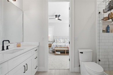Virtually Staged. Modern Luxury in the Heart of Winter Garden's - photo 32