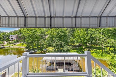 MOTIVATED SELLERS! If your goal is simple-get to the lake-this 5 - photo 3