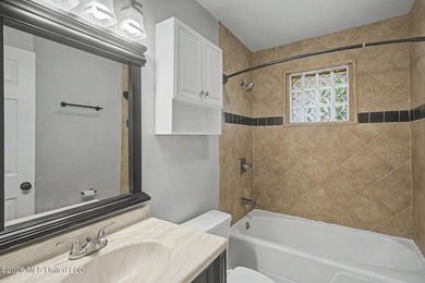 Charming home that is move in ready. This cozy home is waiting - photo 11