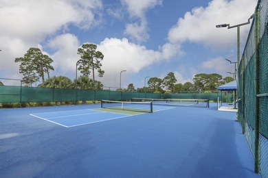 TOTAL HIGH-END RENOVATION in the gated community of Lake - photo 20