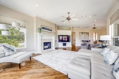 Perched above the shores of Lake Texoma, this stunning modern - photo 5