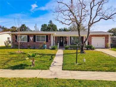 Lake Gleason Home Sale Pending in Deltona Florida