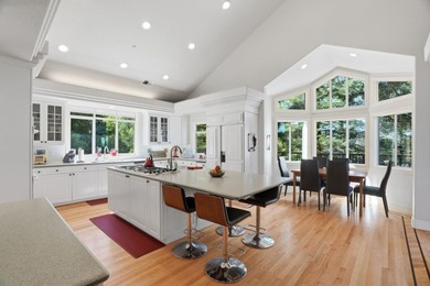 LUXURIOUS CHALET MINUTES FROM SARATOGA VILLAGE | Unfolding - photo 12