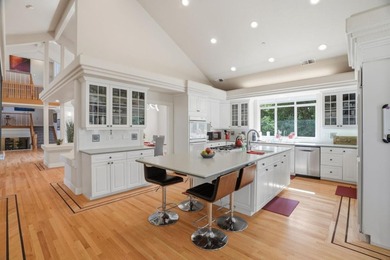 LUXURIOUS CHALET MINUTES FROM SARATOGA VILLAGE | Unfolding - photo 13