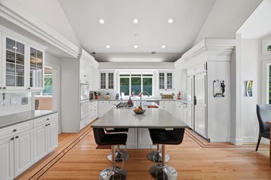 LUXURIOUS CHALET MINUTES FROM SARATOGA VILLAGE | Unfolding - photo 16