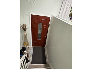 This well-maintained 3-bedroom, 1 full bath, and 2 half-bath - photo 19