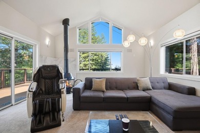 LUXURIOUS CHALET MINUTES FROM SARATOGA VILLAGE | Unfolding - photo 21