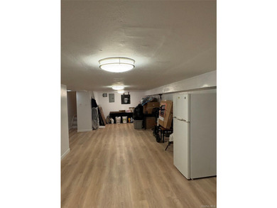 This well-maintained 3-bedroom, 1 full bath, and 2 half-bath - photo 21