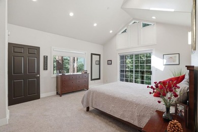 LUXURIOUS CHALET MINUTES FROM SARATOGA VILLAGE | Unfolding - photo 25