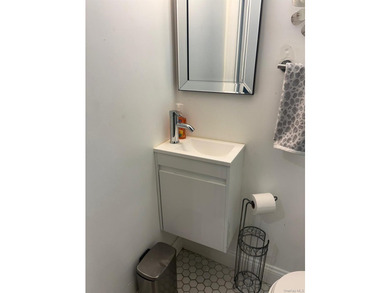 This well-maintained 3-bedroom, 1 full bath, and 2 half-bath - photo 32