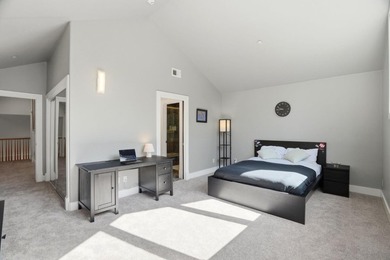 LUXURIOUS CHALET MINUTES FROM SARATOGA VILLAGE | Unfolding - photo 40