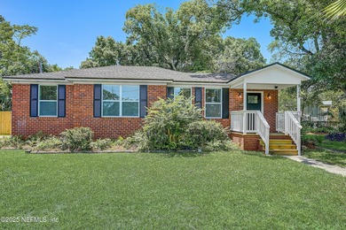 St. Johns River Home Active Under Contract in Jacksonville Florida