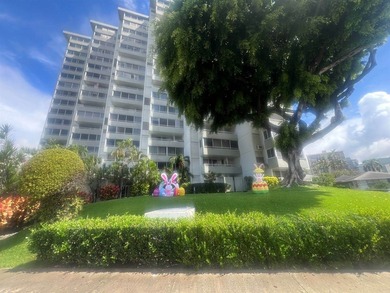 Back on Market!! Location, Location, Location! Charming - photo 4