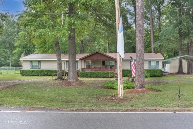 Caddo Lake Home For Sale in Oil City Louisiana