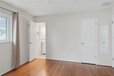 Welcome to this beautifully updated 3-bedroom, 2-bath concrete - photo 14