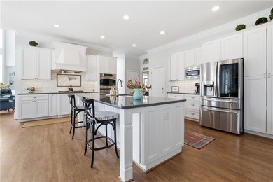 Luxury 5-Bedroom Executive Home with Finished Terrace Level - photo 15