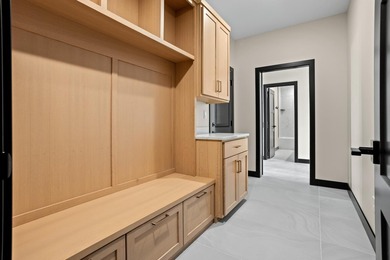 Experience the perfect blend of luxury, comfort, and convenience - photo 16