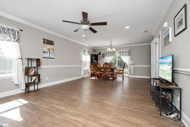 Welcome to 139 N Lakeview Dr in Duncan-a charming two-story - photo 9