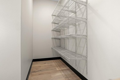 Experience the perfect blend of luxury, comfort, and convenience - photo 28