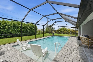 Rare opportunity to own a better than new 3CAR GARAGE pool home - photo 31