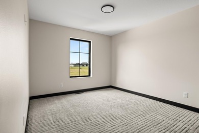 Experience the perfect blend of luxury, comfort, and convenience - photo 50
