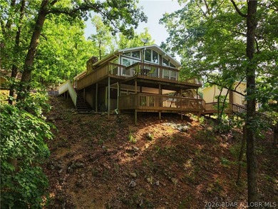 Finding a lakefront property with both great water access and - photo 5