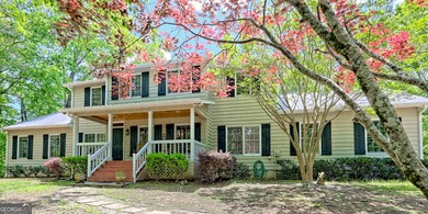 (private lake, pond, creek) Home For Sale in Cleveland Georgia