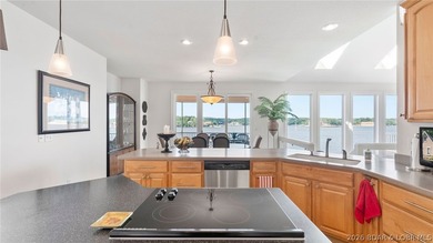Luxury living with breathtaking views at the 20 MM of the Lake - photo 7