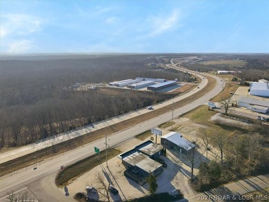 Rare opportunity to acquire a fully occupied mixed-use - photo 7