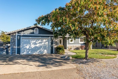 (private lake, pond, coastal) Home For Sale in Cottonwood California