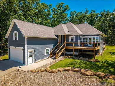 Nestled among the trees in the highly sought-after Four Seasons - photo 1
