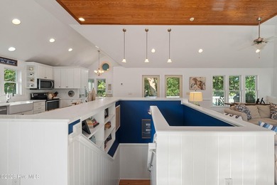 Golf course living wrapped in maritime forest privacy. Nestled - photo 4