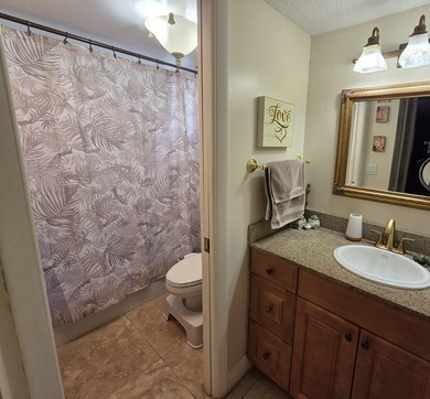 Beautifully maintained 2BR/2BA end-unit villa in desirable - photo 24