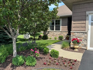 Nestled in the highly desirable Bluffs of Sans Pierre with - photo 3