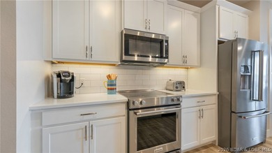 Luxury and comfort right on the lake at The Havens at Village of - photo 10