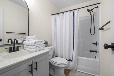 Fully renovated and turnkey 2BR/2BA condo in the highly - photo 14