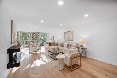 Welcome to sophisticated coastal living at its finest! This - photo 5