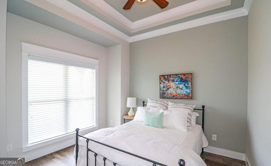 Welcome to Iron Horse, a beautifully designed property - photo 8