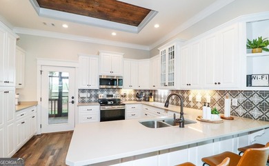 Welcome to Iron Horse, a beautifully designed property - photo 10