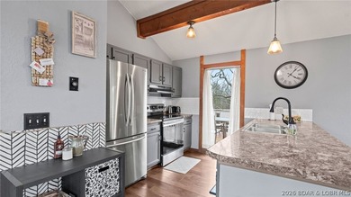 You have to see this 2 Bed, 2 Bath Ranch-Style home located in - photo 4