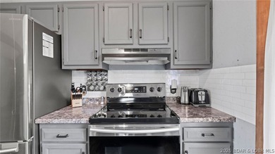 You have to see this 2 Bed, 2 Bath Ranch-Style home located in - photo 8