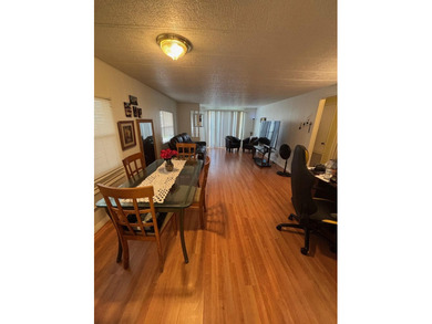 WELL MAINTAINED WITH 2 BEDROOMS, 2 BATHS AND A FLORIDA ROOM WITH - photo 10